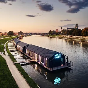 4* Apartahotel New Port - Premium Floating